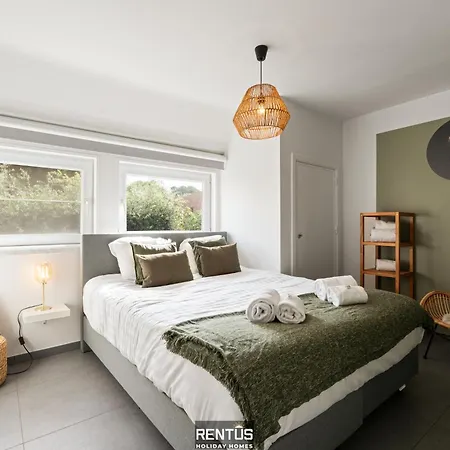 3-beaufort - For 12 Guests With Garden, Petanque And Playground Holiday home