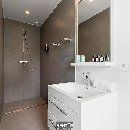 3-beaufort - For 12 Guests With Garden, Petanque And Playground *